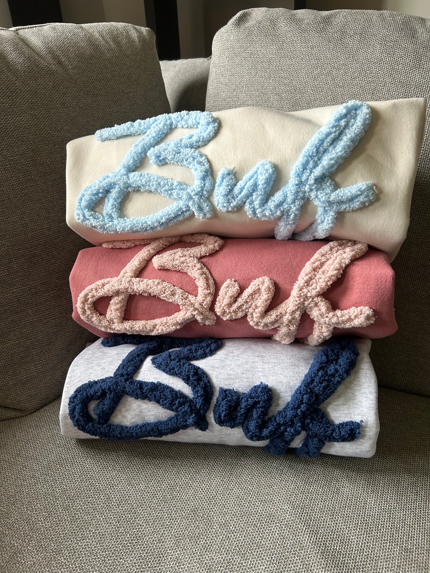 Chunky Yarn Embroidered Crewneck